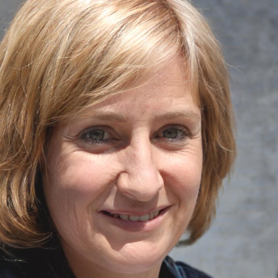 Ritratto di Elena Santorelli